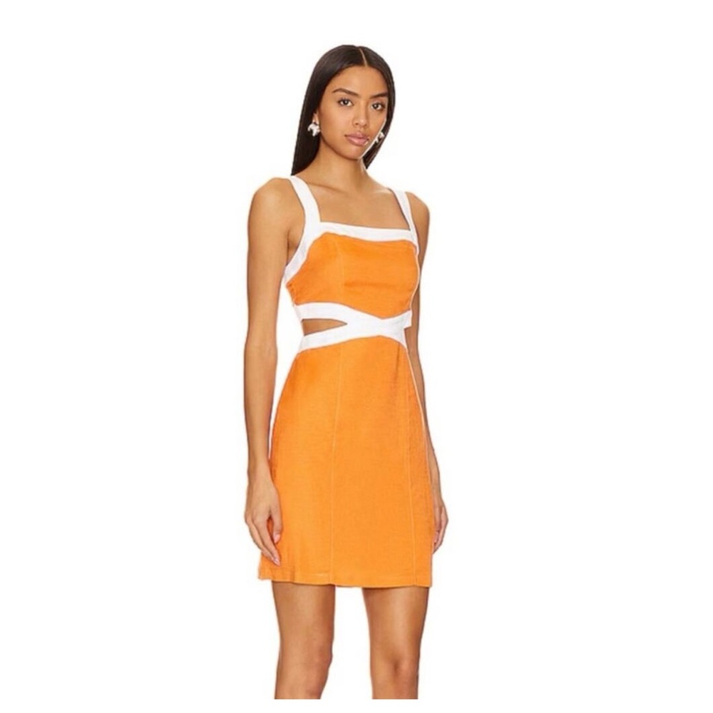 🏝️ MinkPink Orange and White Cutout Dress